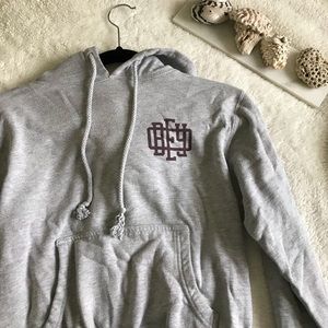Obey sweater